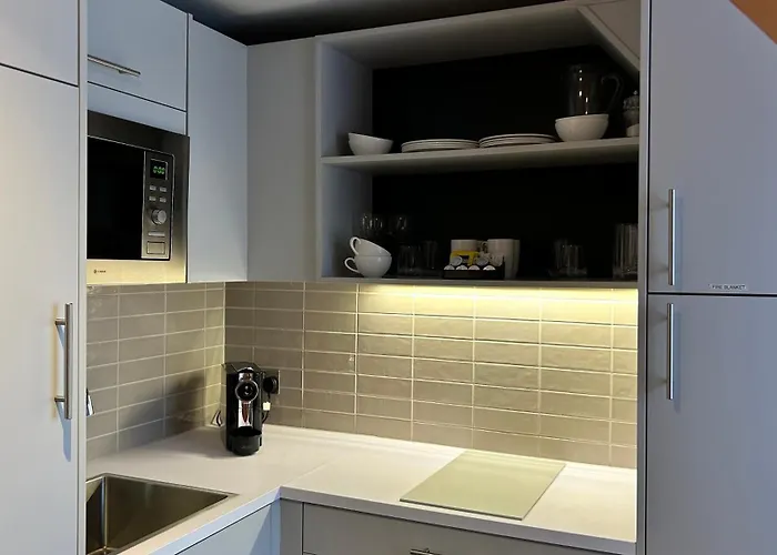 Heeton Concept Edinburgh Queen StreetAparthotel